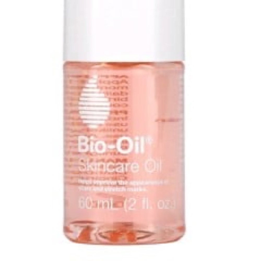 Bio-Oil Skincare Body Oil, NEW (only box is damaged)